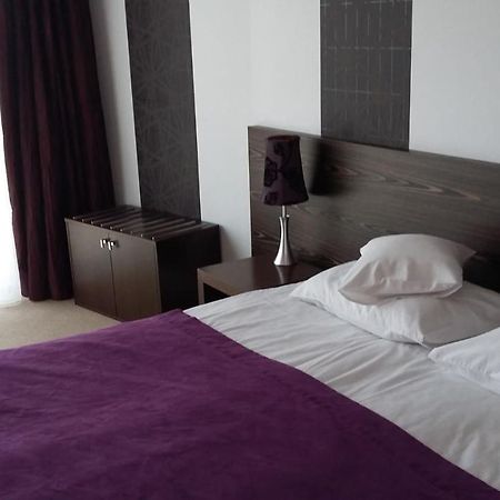 Hotel ניפולומיצה מראה חיצוני תמונה