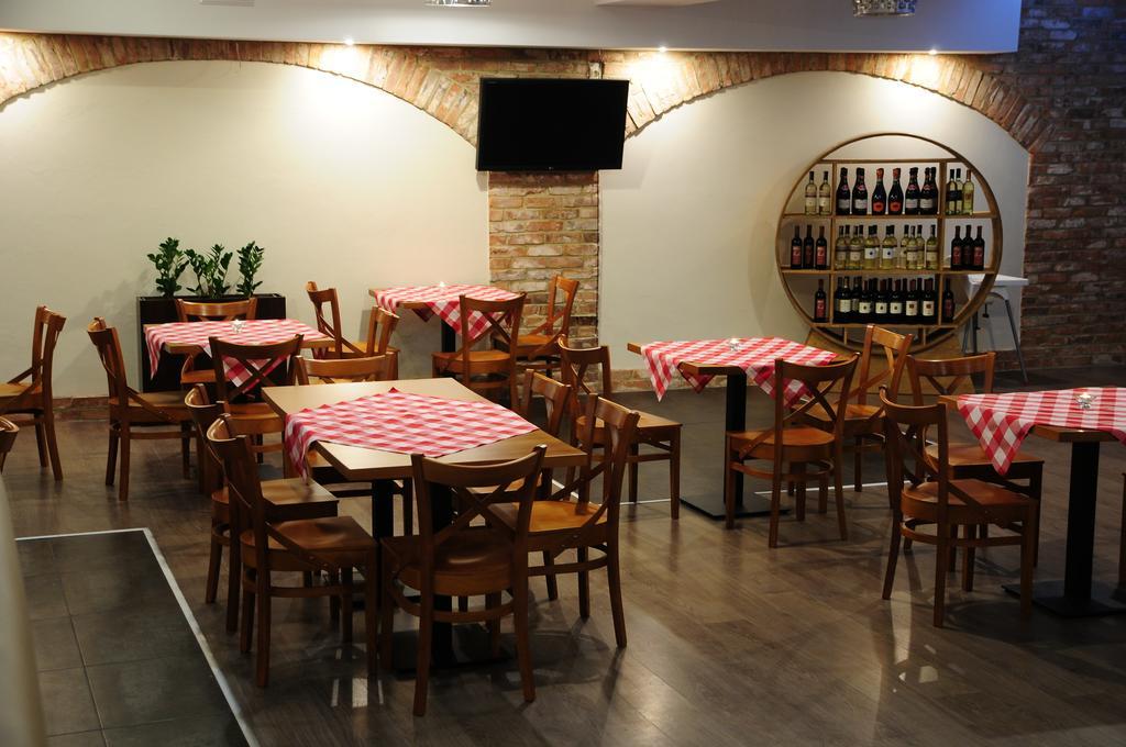 Hotel ניפולומיצה מראה חיצוני תמונה